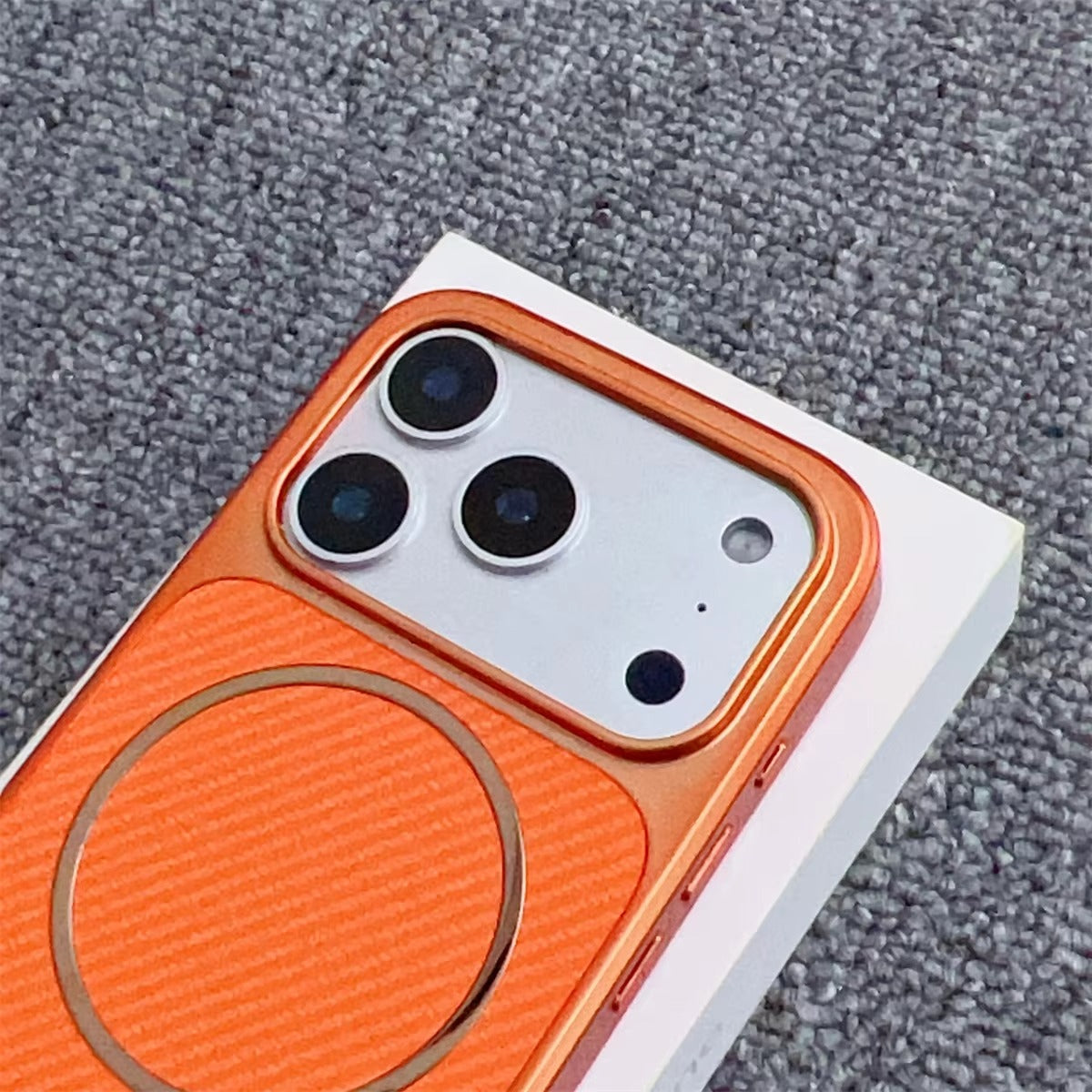 Elite iPhone Case — MagSafe Electroplated Carbon Fiber Cover with Shockproof Scratch-Resistant Protection and Lightweight Wireless-Charging Design