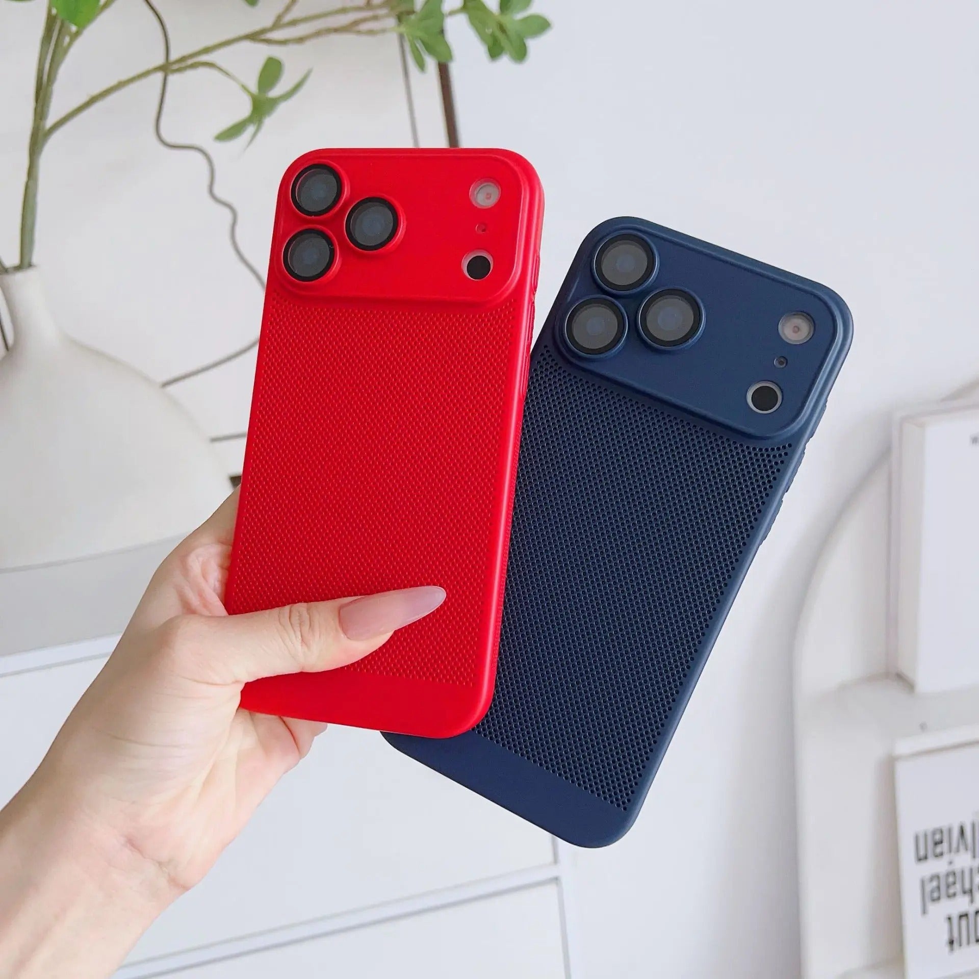 Impact-Ready iPhone Case with Heat Dissipation — Cooling Mesh Back, Shockproof Hard Cover, Breathable Design, Anti-Scratch & Lightweight Protection