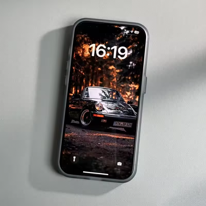 Luxury MagSafe Shockproof iPhone Case — High-Tech Geometric Hard PC Back, Anti-Fingerprint Matte Grip, Wireless Charging Compatible