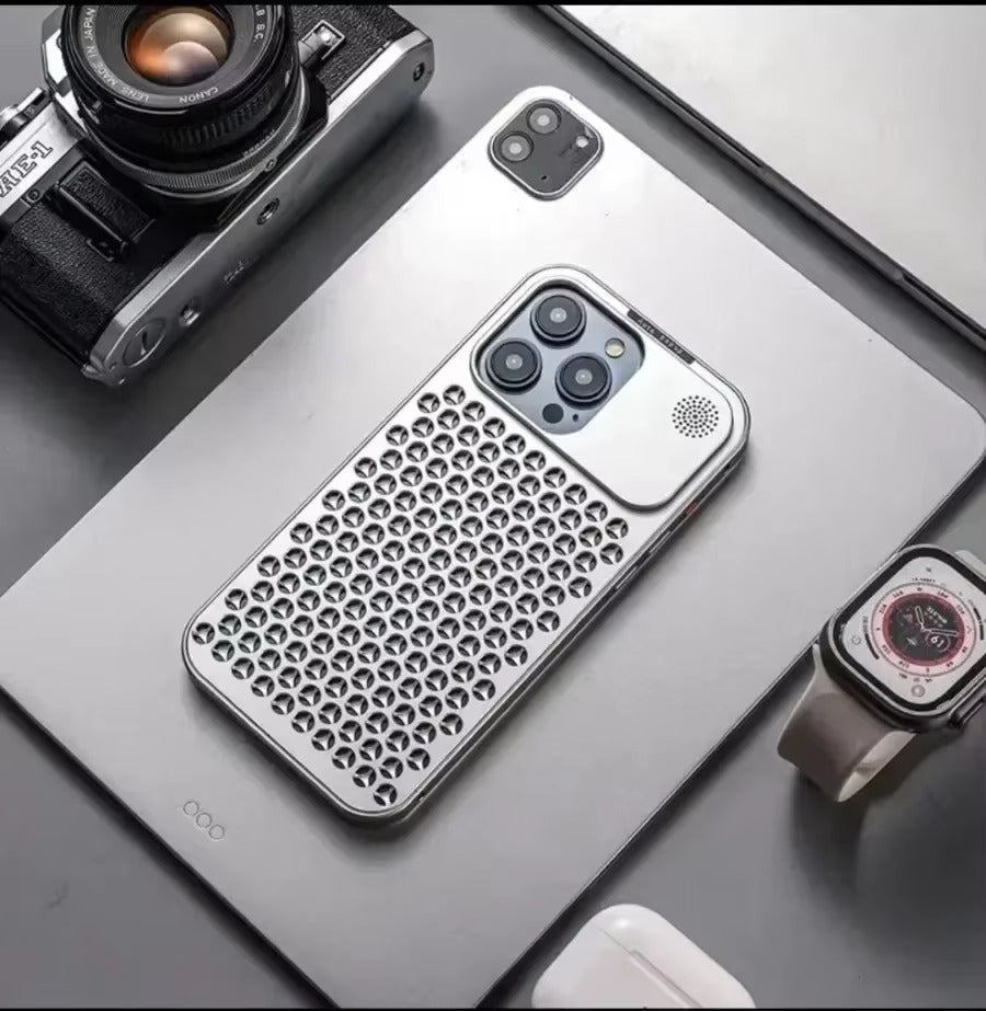 Luxury iPhone Case — Aluminum Aromatherapy Heat-Dissipation Cover with Auto-Popup Fragrance, Shockproof Metal Frame and Anti-Fingerprint Lightweight Design