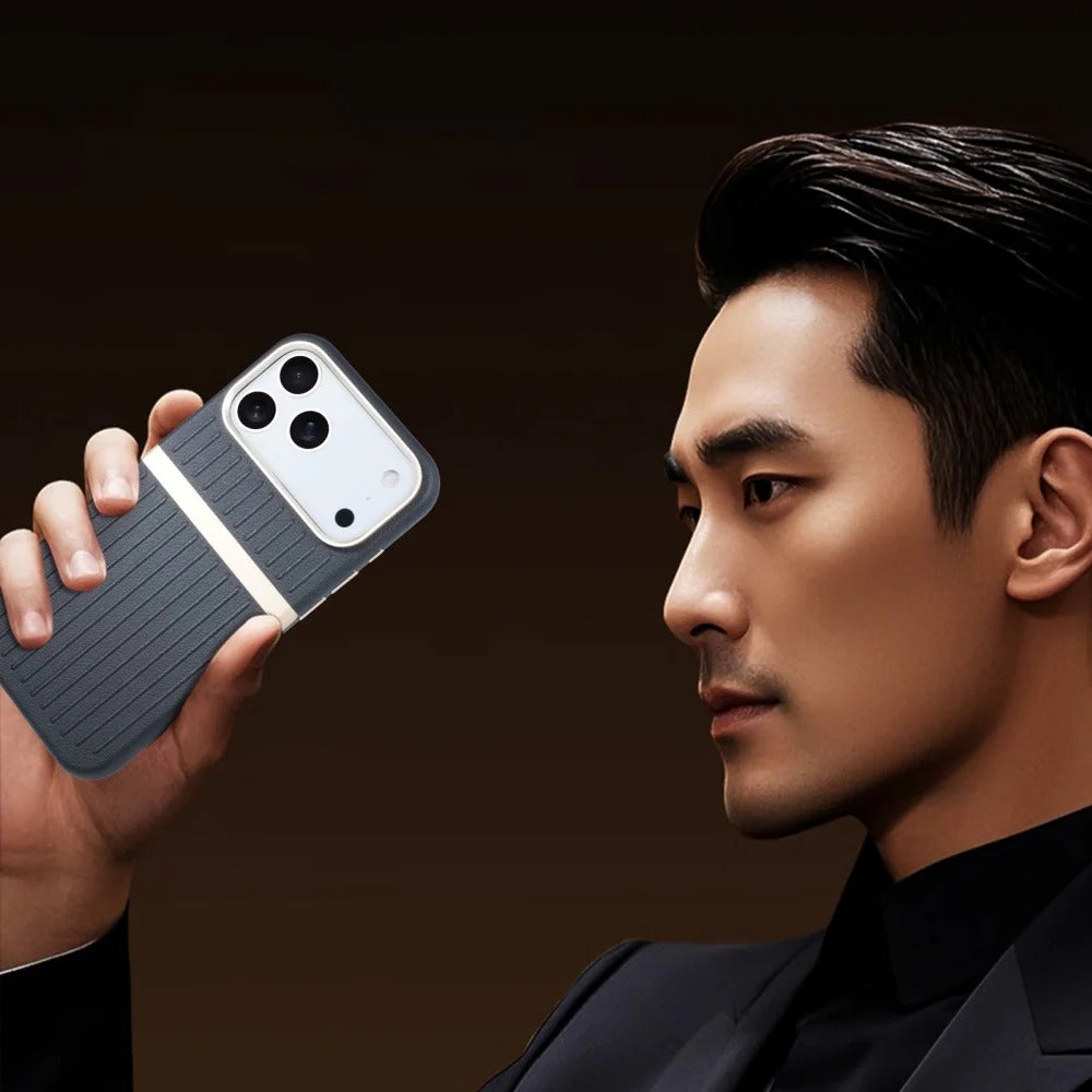 Luxury iPhone Case — Built-In MagSafe Leather Cover with Luggage-Pattern Splice Design, Shockproof Protection and Matte Anti-Fingerprint Finish