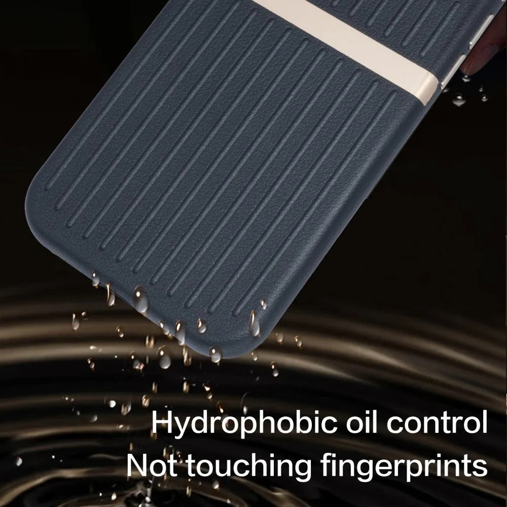 Luxury iPhone Case — Built-In MagSafe Leather Cover with Luggage-Pattern Splice Design, Shockproof Protection and Matte Anti-Fingerprint Finish