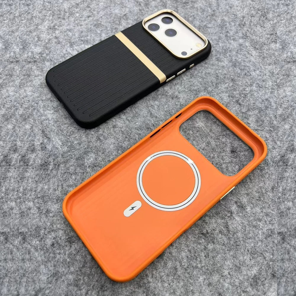 Luxury iPhone Case — Built-In MagSafe Leather Cover with Luggage-Pattern Splice Design, Shockproof Protection and Matte Anti-Fingerprint Finish