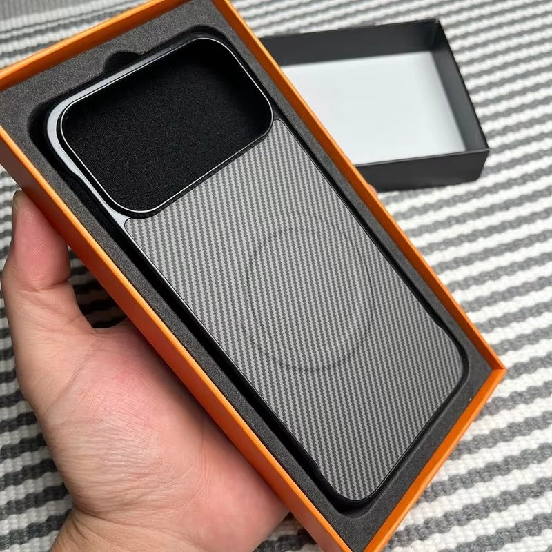 Luxury iPhone Case — Hard Carbon-Fiber Magnetic Cover with Slim Shockproof TPU Bumper, Matte Anti-Fingerprint Finish and MagSafe Wireless-Charging Design