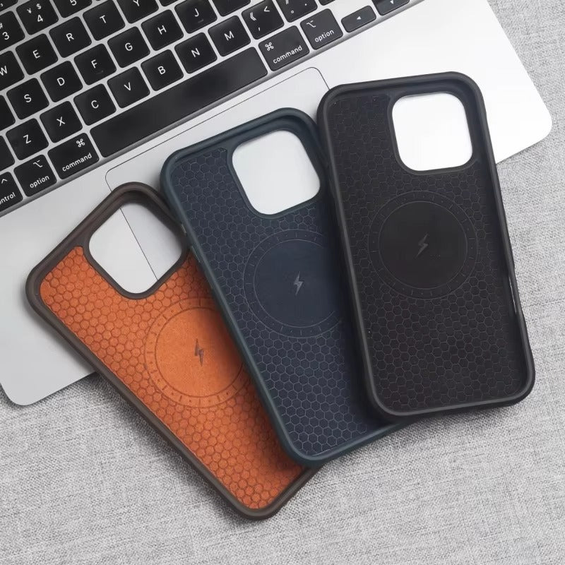 Luxury iPhone Case — Magnetic Carbon-Fiber Armor Cover with Frosted Matte Finish, Shockproof Bumper Design and MagSafe Compatibility