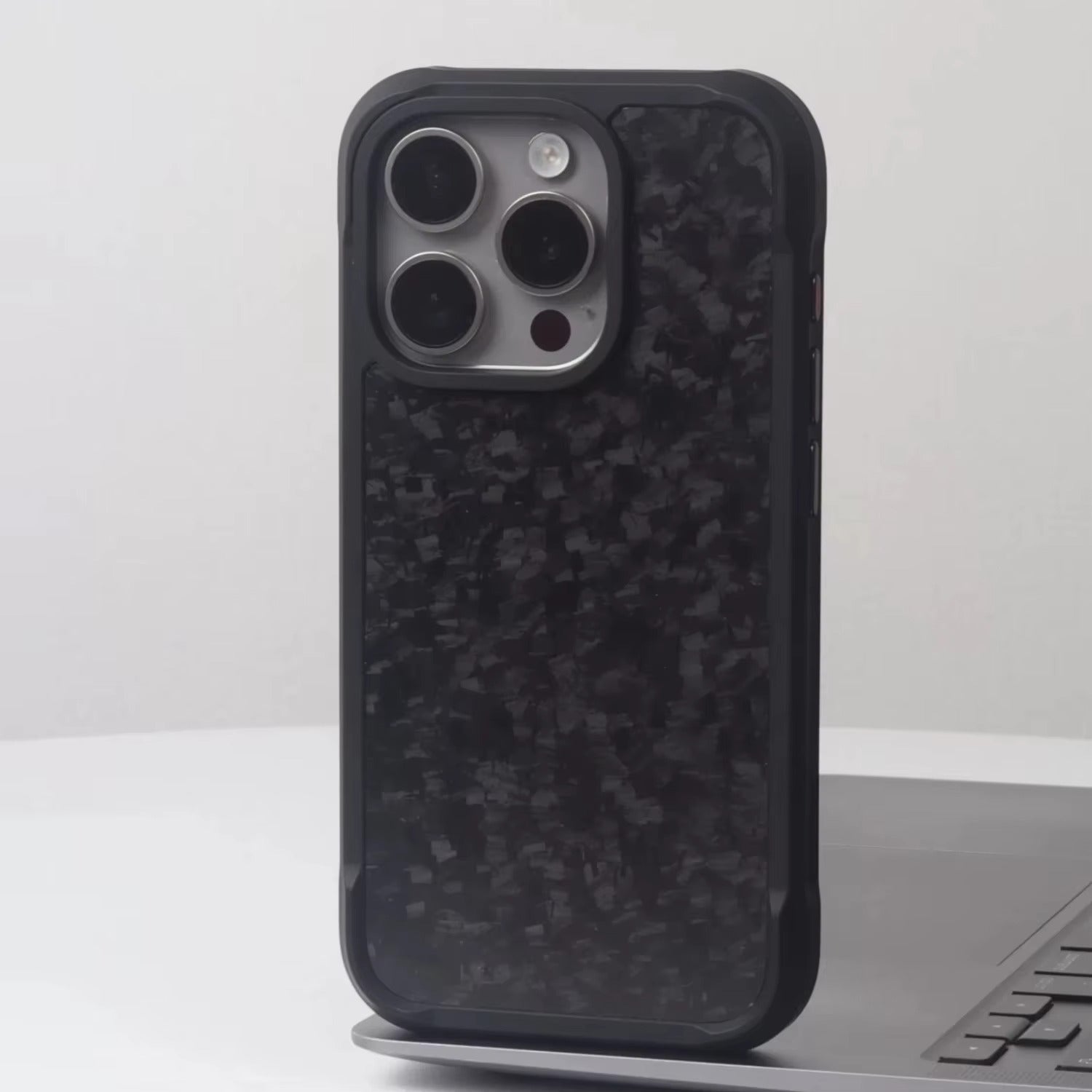 Luxury iPhone Case — Magnetic Carbon-Fiber Armor Cover with Frosted Matte Finish, Shockproof Bumper Design and MagSafe Compatibility