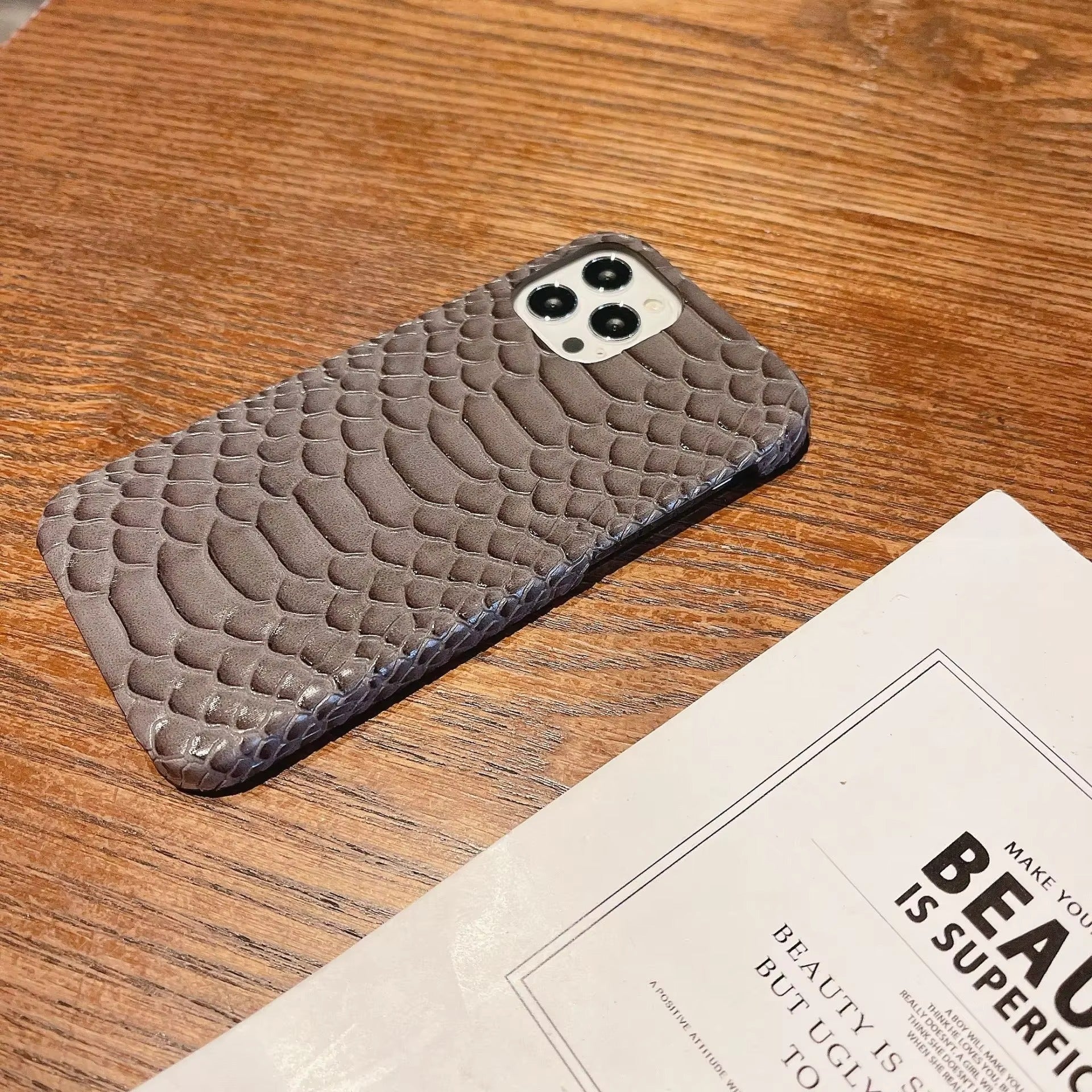 Luxury iPhone Case — Python Skin Pattern Hard Cover with Anti-Drop Shockproof Protection, Anti-Fingerprint Anti-Scratch PU Leather Design