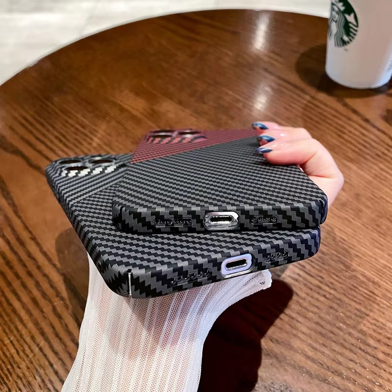 Luxury iPhone Case — Real Aramid Carbon Fiber Ultra-Thin Lightweight Cover with Shockproof Dustproof Protection & Precision-Cut Premium Design