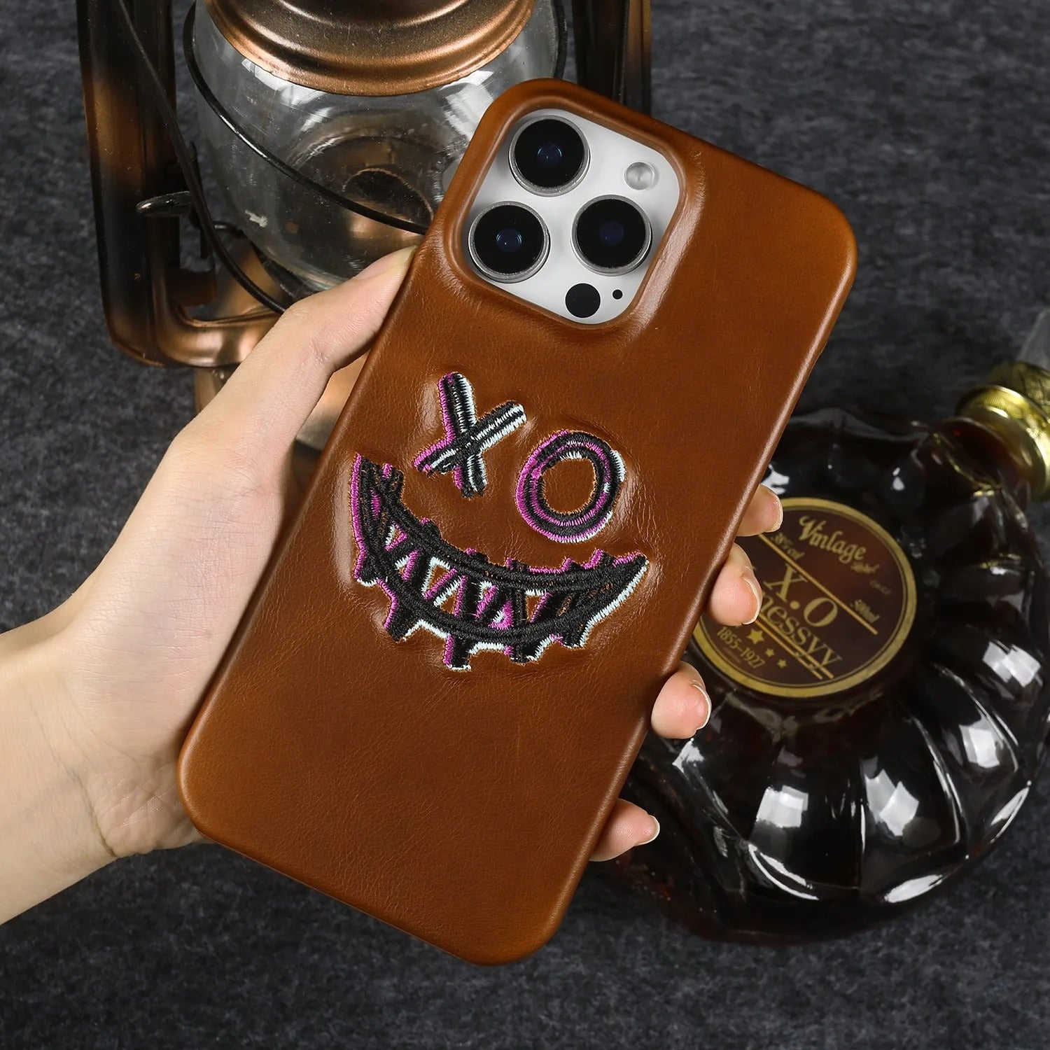 Luxury iPhone Case — Retro Embroidered Genuine Leather Cover with Full-Grain Vintage Design, Shockproof Anti-Scratch Protection & Lightweight Non-Slip Finish