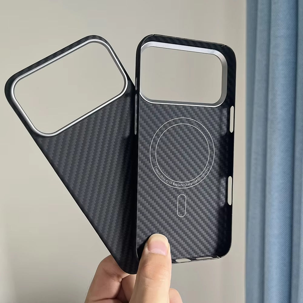 Luxury iPhone Case — Ultra-Thin Aramid Carbon Fiber MagSafe Cover with Full-Coverage Lightweight Protection and Durable Scratch-Resistant Texture