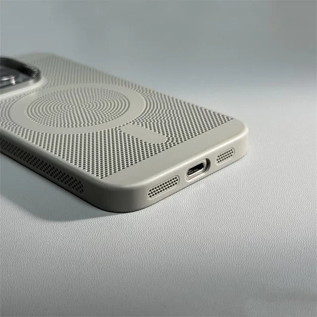 Luxury iPhone MagSafe C Heatase Dissipation Grid Design — Hard Matte Shockproof Cover with Wireless Charging Support, Anti-Fingerprint Scratch-Resistant Finish