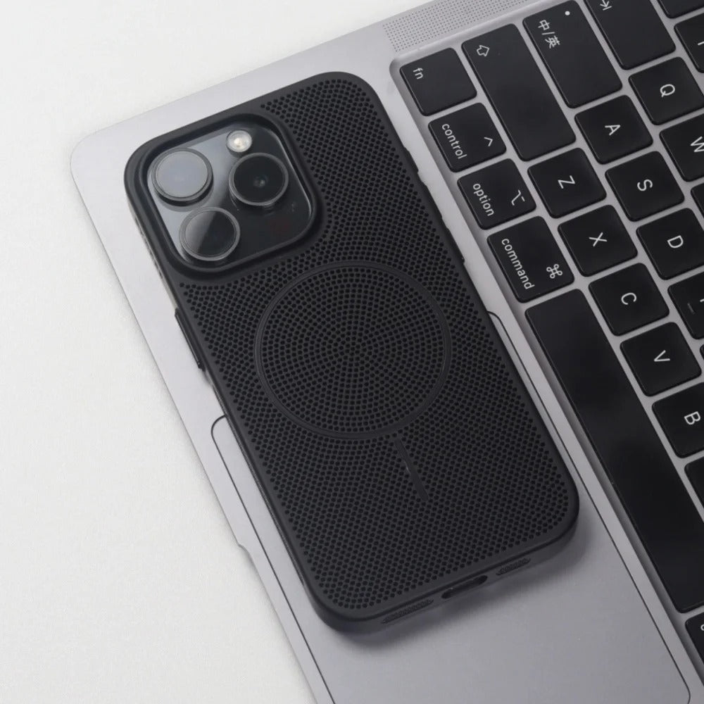Luxury iPhone MagSafe C Heatase Dissipation Grid Design — Hard Matte Shockproof Cover with Wireless Charging Support, Anti-Fingerprint Scratch-Resistant Finish