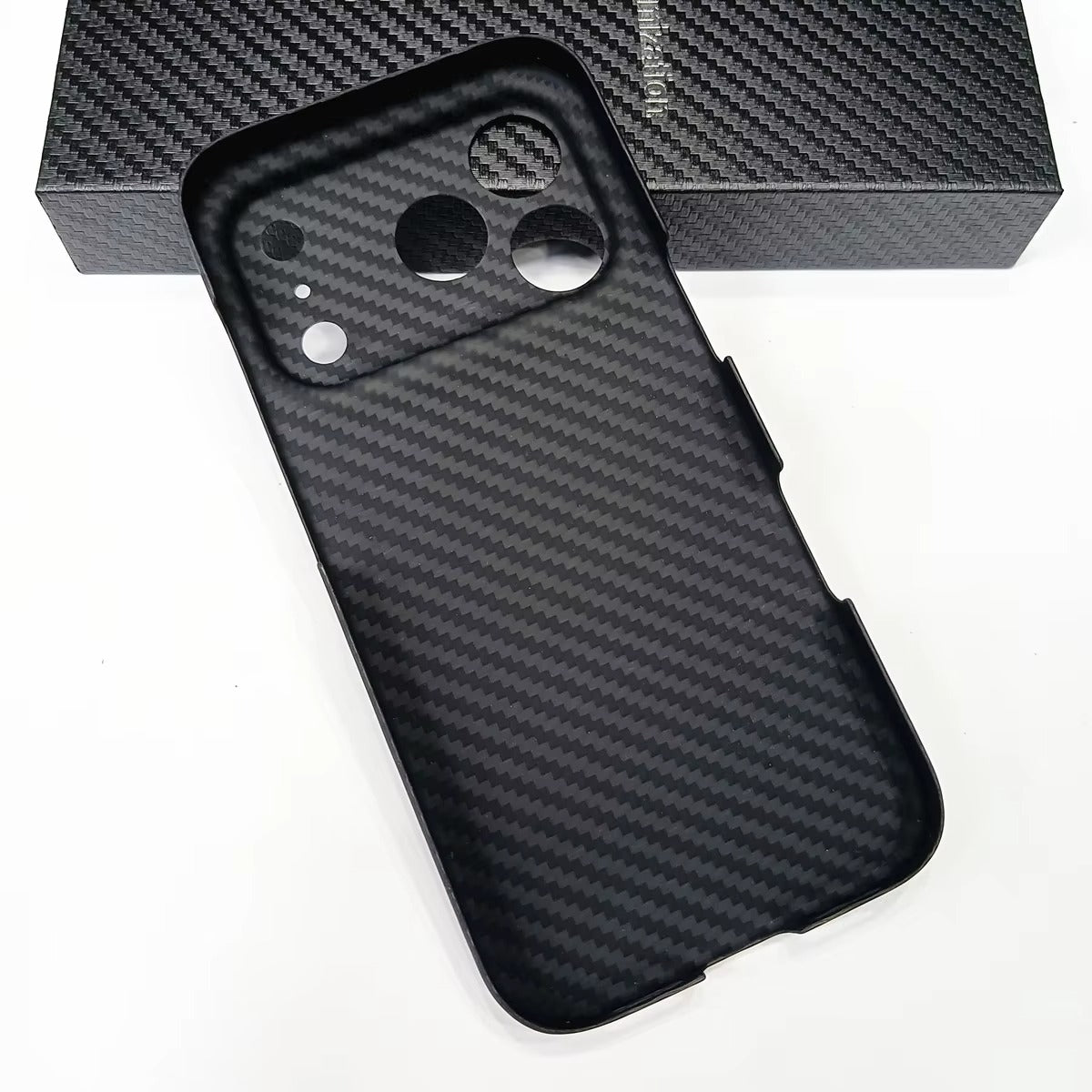 Premium iPhone Case — 1500D Aramid Carbon Fiber Ultra-Thin Hard Armor Cover with Shockproof Lightweight Anti-Fingerprint Full-Coverage Design