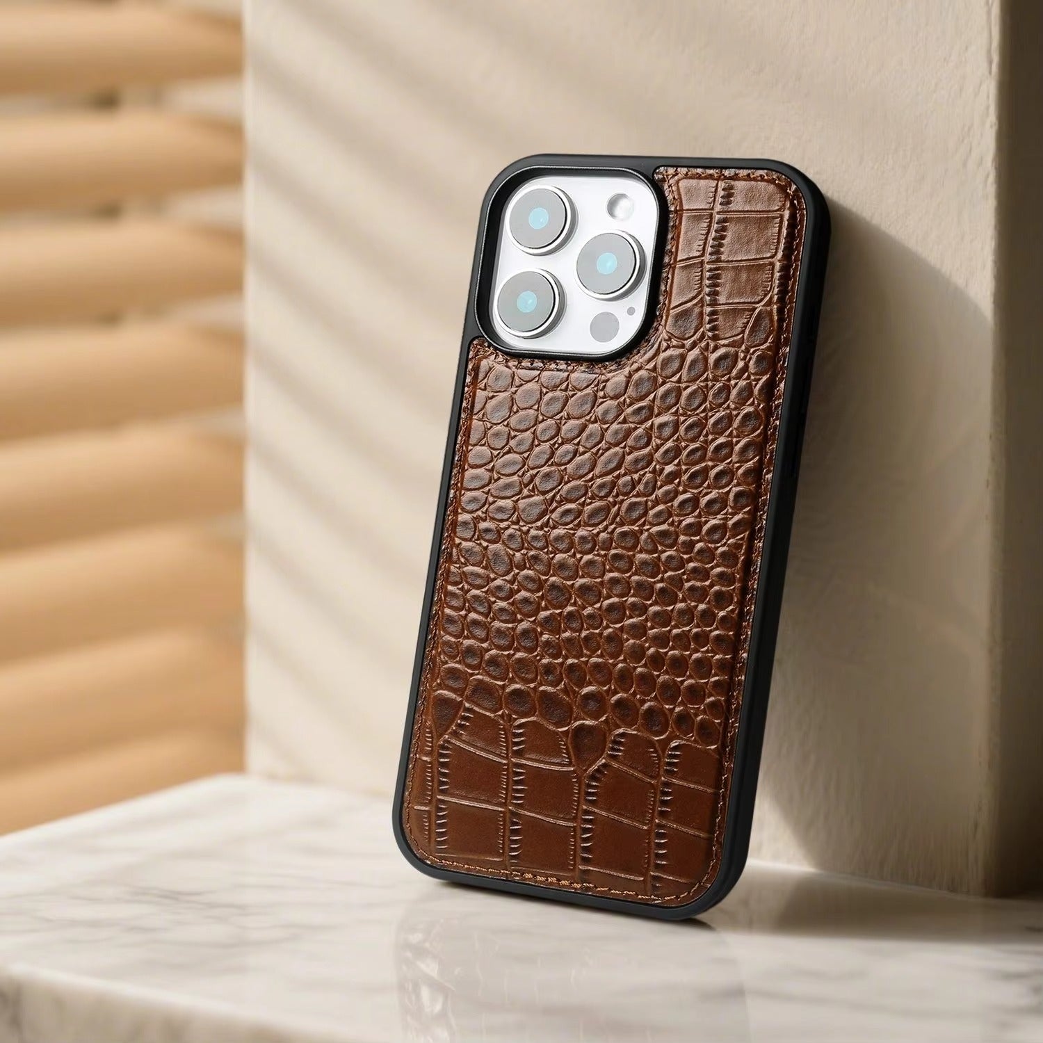 Premium iPhone Case — Crocodile-Pattern Genuine Cowhide Leather Cover with Shockproof TPU Protection, Anti-Fingerprint Finish and Raised Camera Lips
