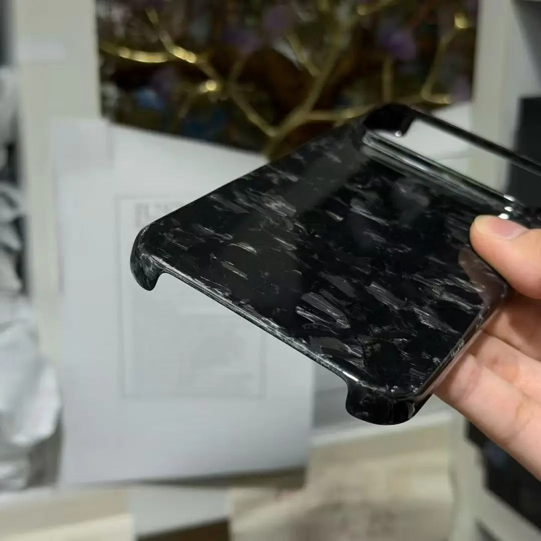 Premium iPhone Case — Real Forged Matte/Glossy Carbon Fiber Lightweight Cover with Anti-Fingerprint Tough Protection & Non-Slip Slim Design