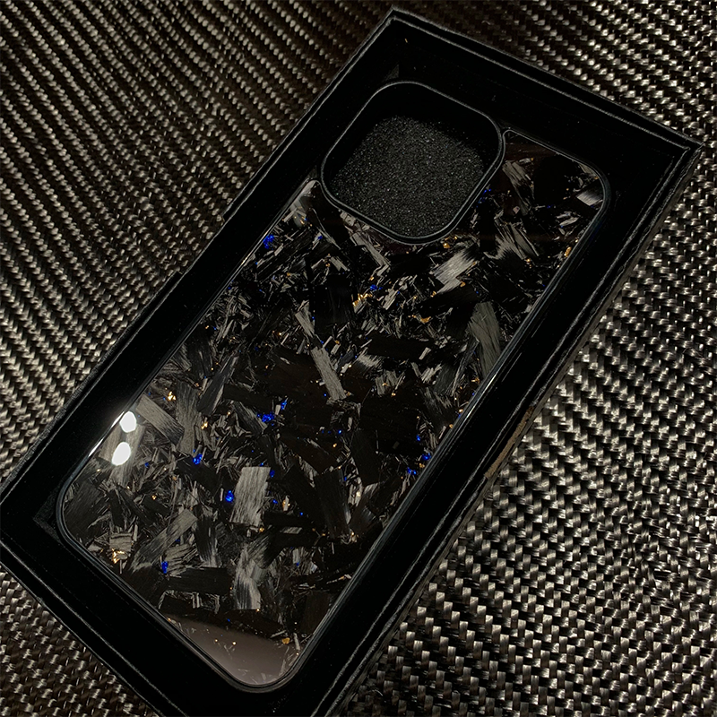 Premium iPhone Case — Real Glossy Forged Carbon Fiber Full-Coverage Magnetic Cover with MagSafe Support & Textured TPU Hybrid Design