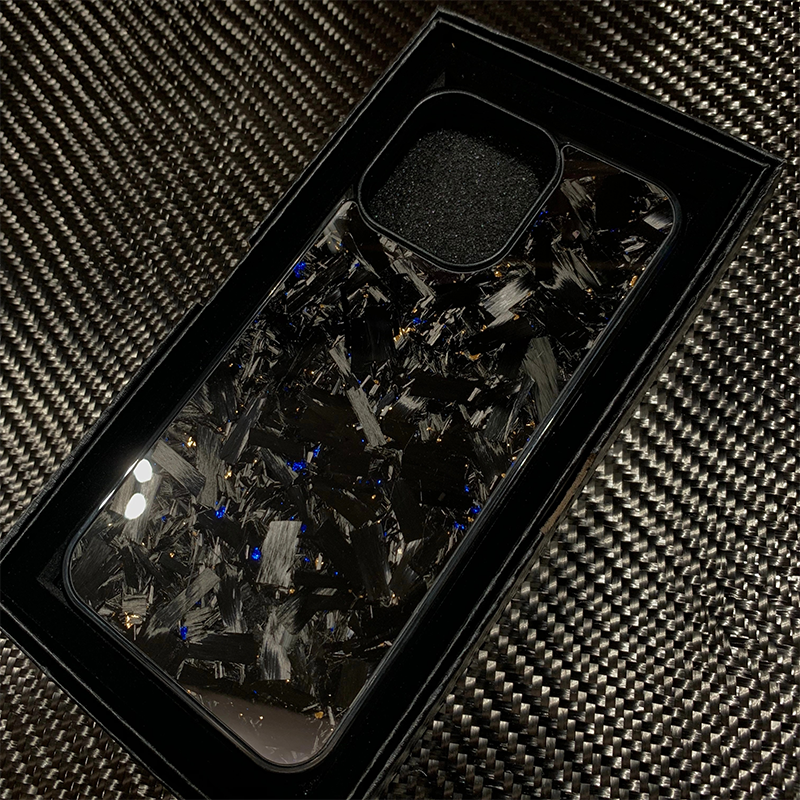 Premium iPhone Case — Real Glossy Forged Carbon Fiber Full-Coverage Magnetic Cover with MagSafe Support & Textured TPU Hybrid Design