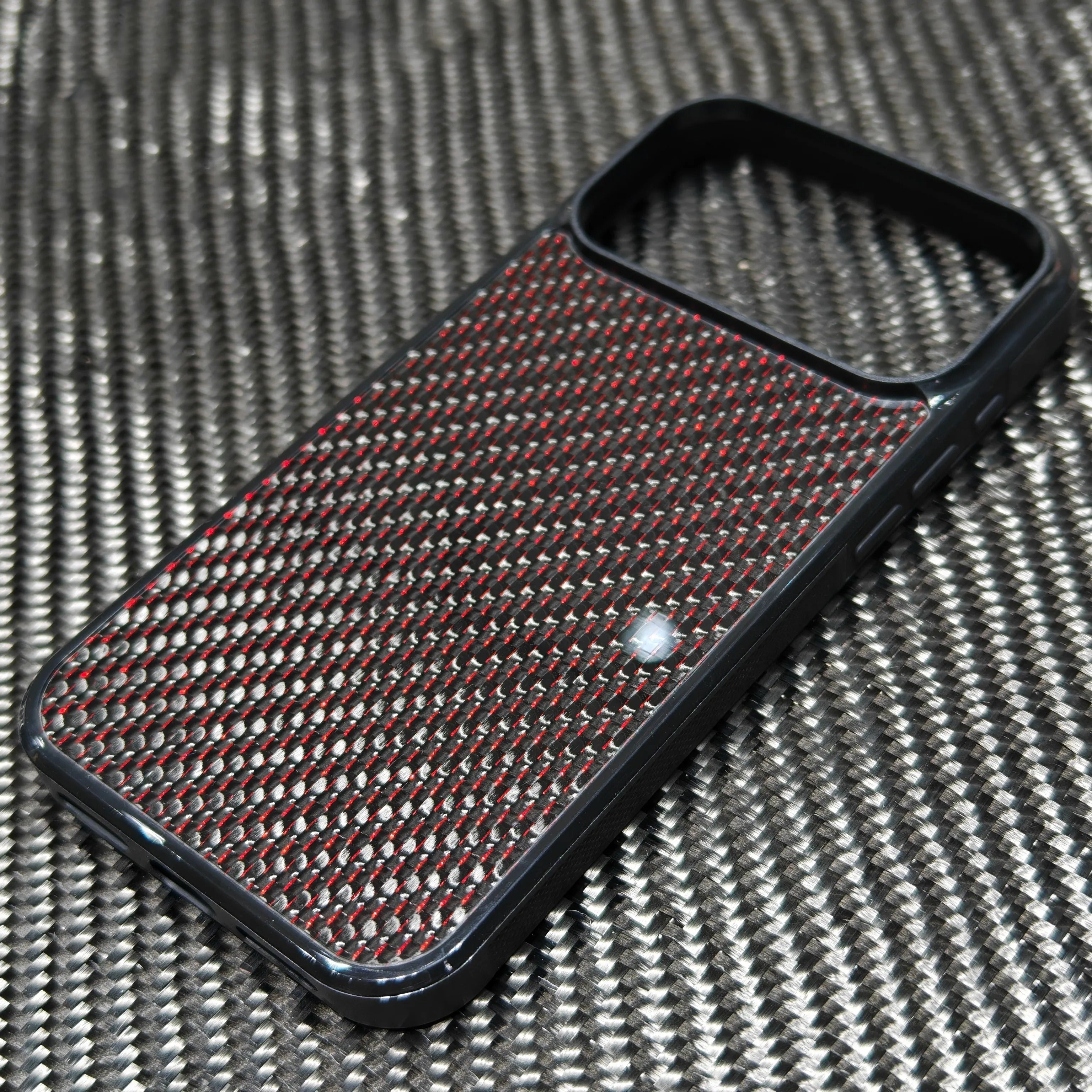 Premium iPhone Case — Real Woven Carbon Fiber MagSafe Cover with Shockproof Dual-Layer Full-Coverage Protection & Lightweight Non-Slip Design