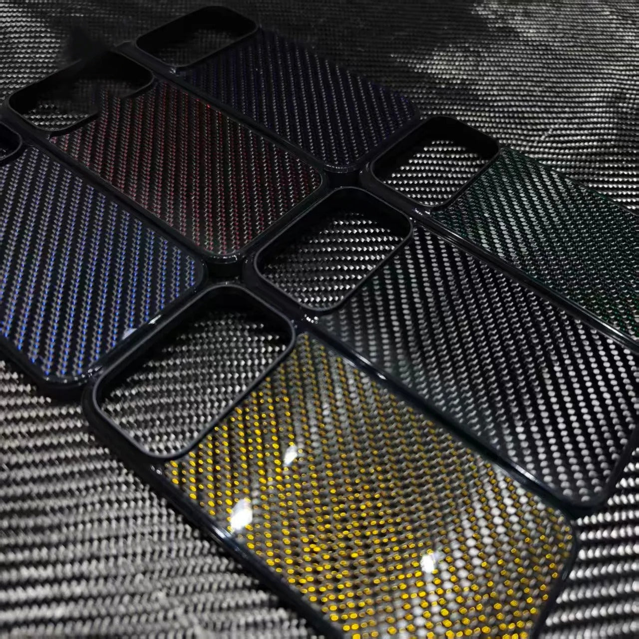 Premium iPhone Case — Real Woven Carbon Fiber MagSafe Cover with Shockproof Dual-Layer Full-Coverage Protection & Lightweight Non-Slip Design