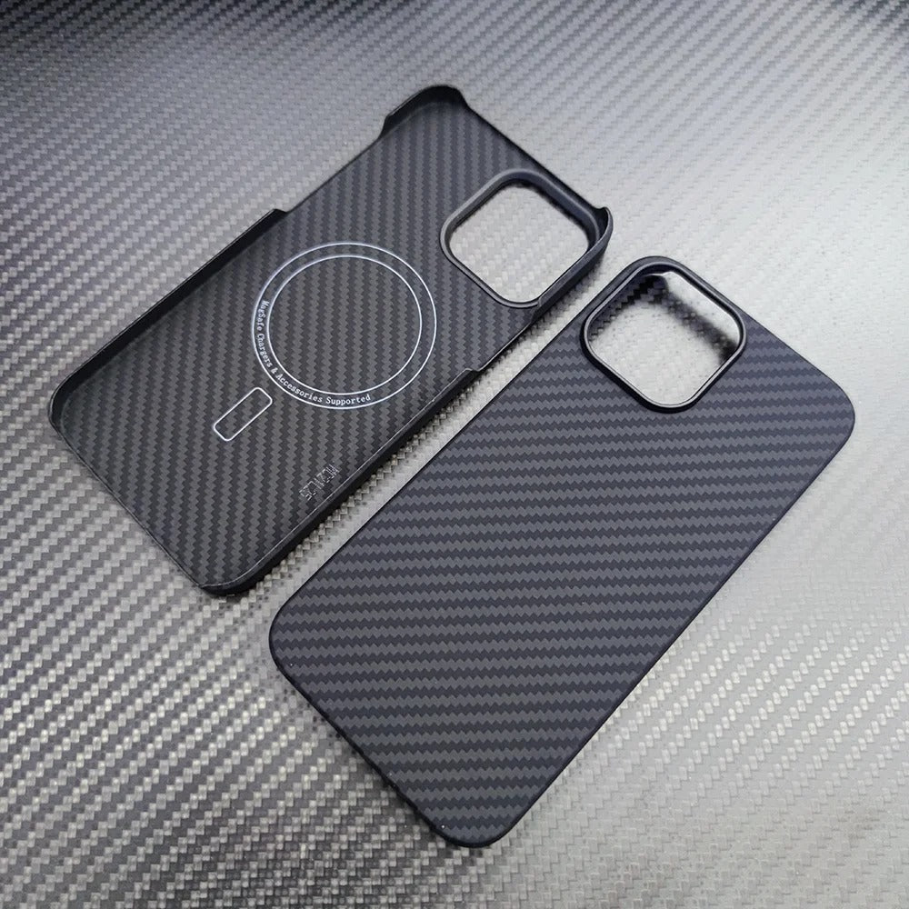 Premium iPhone Case — Thin Aramid Fiber Magnetic Cover with MagSafe Compatibility, Ultra-Lightweight Carbon Texture & Durable Half-Wrapped Design