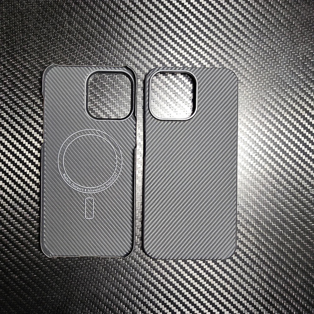 Premium iPhone Case — Thin Aramid Fiber Magnetic Cover with MagSafe Compatibility, Ultra-Lightweight Carbon Texture & Durable Half-Wrapped Design