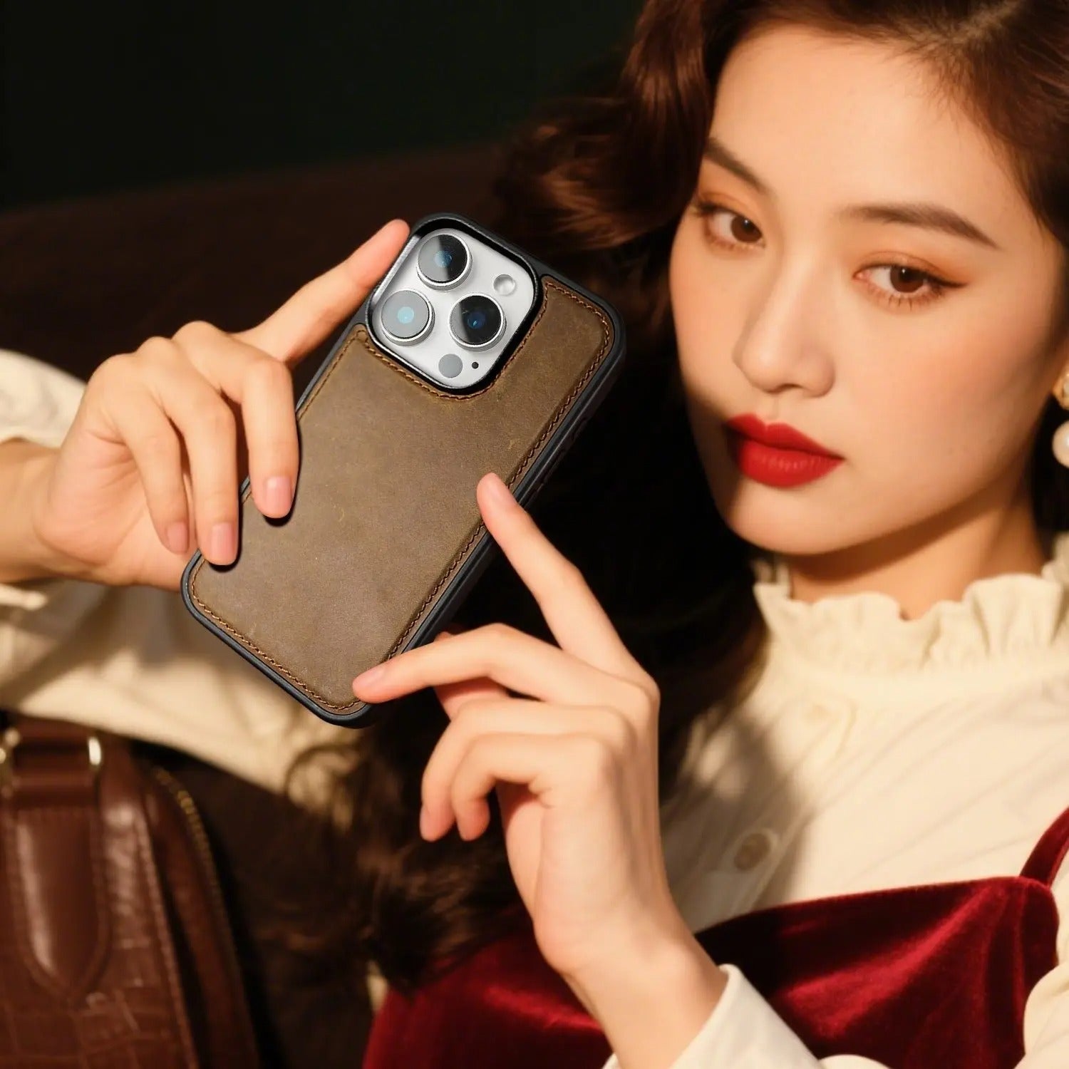 Premium iPhone Case — Vintage Crazy Horse Genuine Leather Magnetic Cover with Full-Coverage Shockproof Protection, Anti-Scratch Non-Slip Retro Design