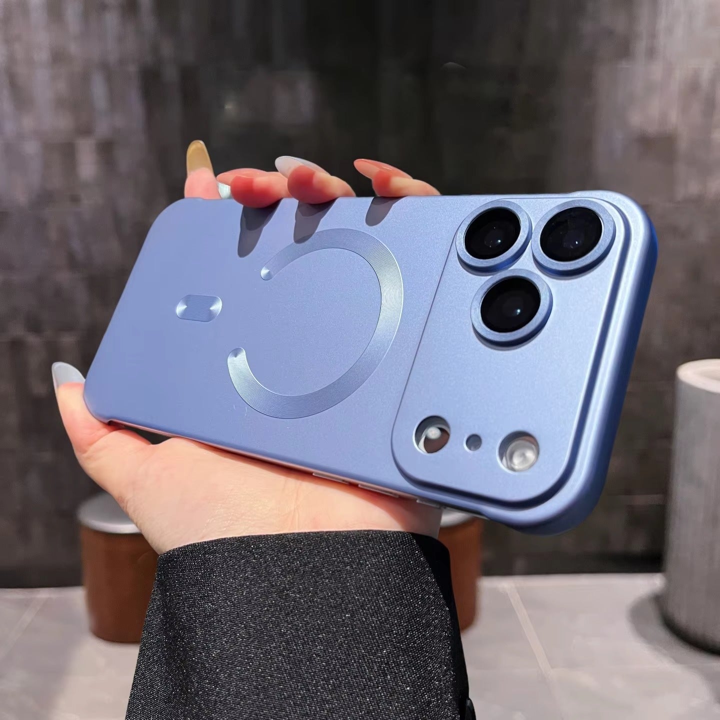 Ultra-Thin iPhone Case — PC Frameless Half-Wrapped Shockproof Cover, Anti-Fingerprint, Non-Slip, Lightweight Protective Design