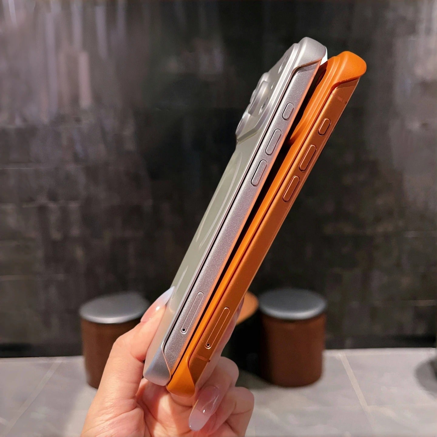 Ultra-Thin iPhone Case — PC Frameless Half-Wrapped Shockproof Cover, Anti-Fingerprint, Non-Slip, Lightweight Protective Design