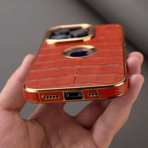 Luxury iPhone Case Crocodile Texture Leather Cover — Stylish Protective Back Shell, Slim Design with Anti-Fingerprint Scratch-Resistant Finish