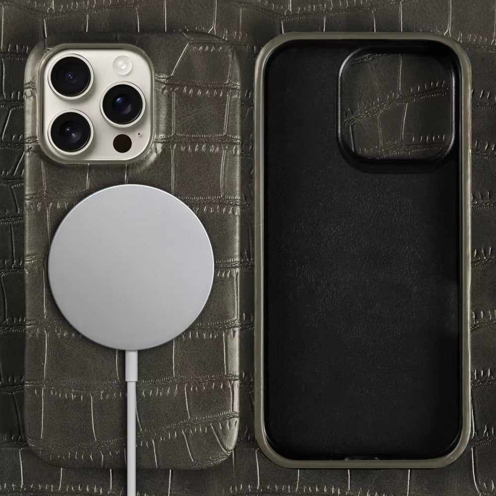 Luxury iPhone Case — Crocodile Leather Bumper Cover with Shockproof Hard PC Protection, Anti-Fingerprint Anti-Scratch Non-Slip Design