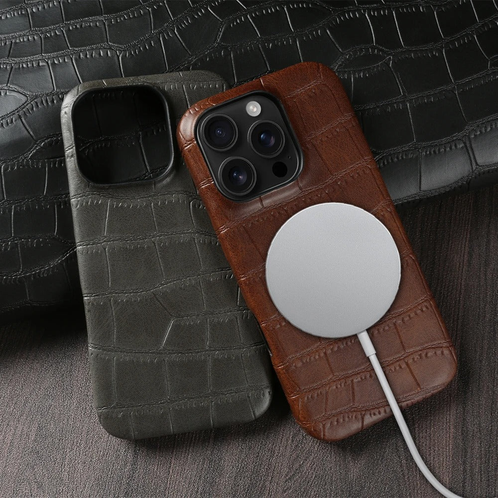 Luxury iPhone Case — Crocodile Leather Bumper Cover with Shockproof Hard PC Protection, Anti-Fingerprint Anti-Scratch Non-Slip Design