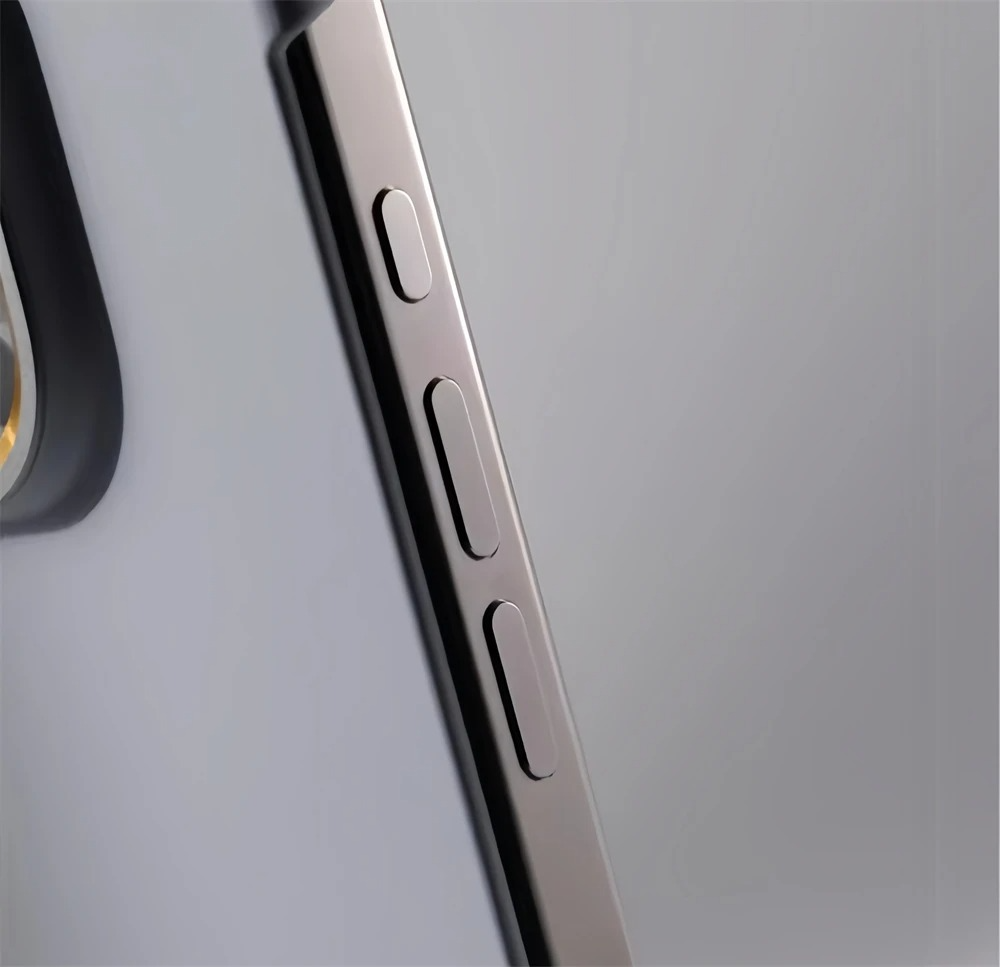 Luxury iPhone Case — Frameless Alloy-Lens MagSafe Cover with Heat-Dissipation Design, Slim Wireless-Charging PC Build & Lightweight Non-Slip Protection