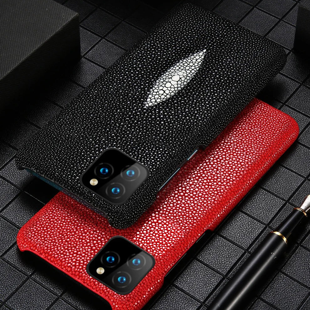 Luxury iPhone Case — Genuine Stingray Leather Shockproof Cover with Lightweight Half-Wrapped Design, Anti-Fingerprint Dustproof Protection and Premium Craft Finish