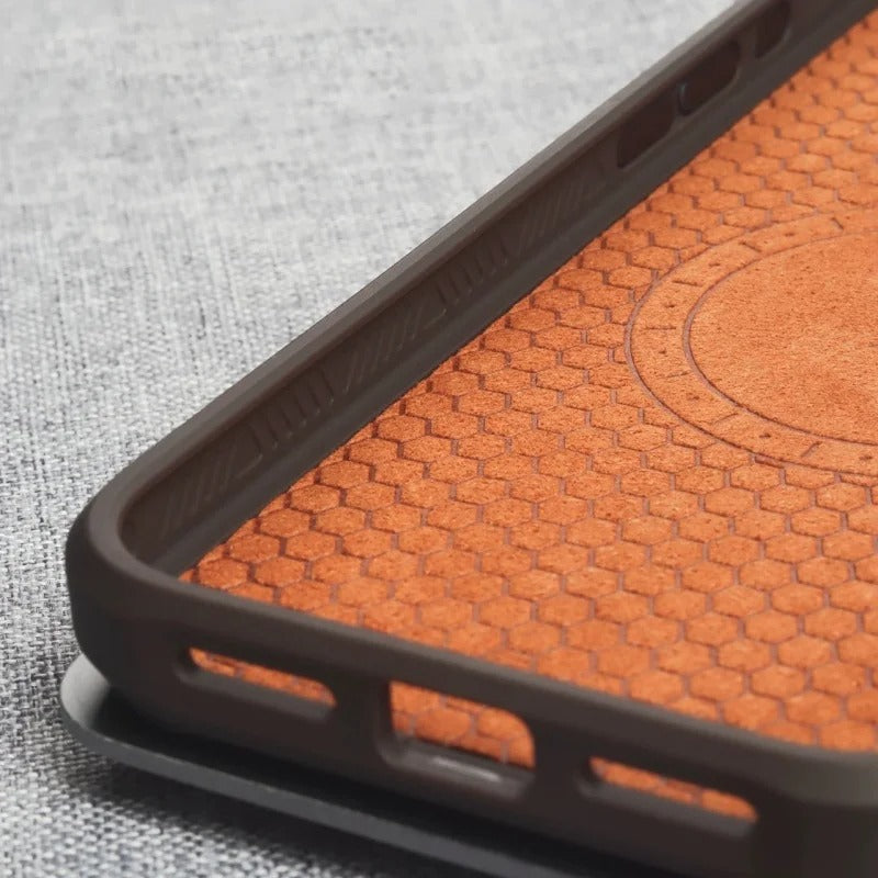 Luxury iPhone Case — Magnetic Carbon-Fiber Armor Cover with Frosted Matte Finish, Shockproof Bumper Design and MagSafe Compatibility