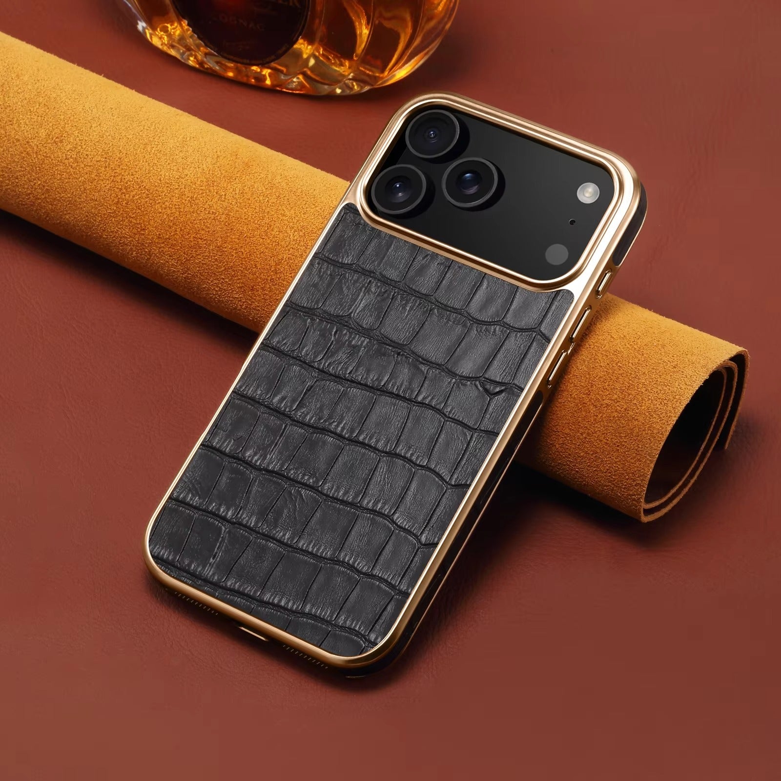 Luxury iPhone Case — Magnetic, Anti-Fingerprint, Anti-Scratch Half-Wrapped Leather Cover with Crocodile-Texture Design and Protective Back Shell