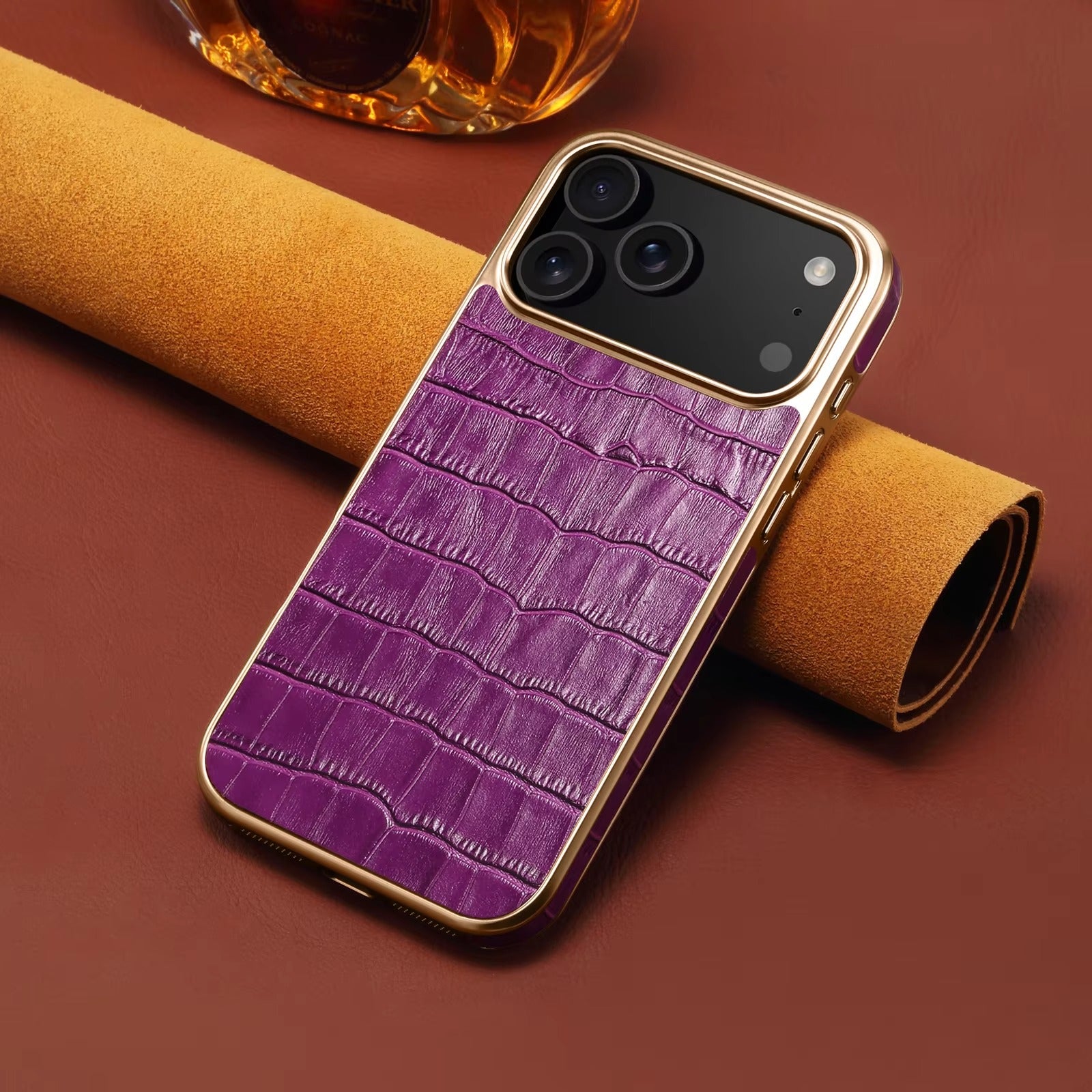 Luxury iPhone Case — Magnetic, Anti-Fingerprint, Anti-Scratch Half-Wrapped Leather Cover with Crocodile-Texture Design and Protective Back Shell