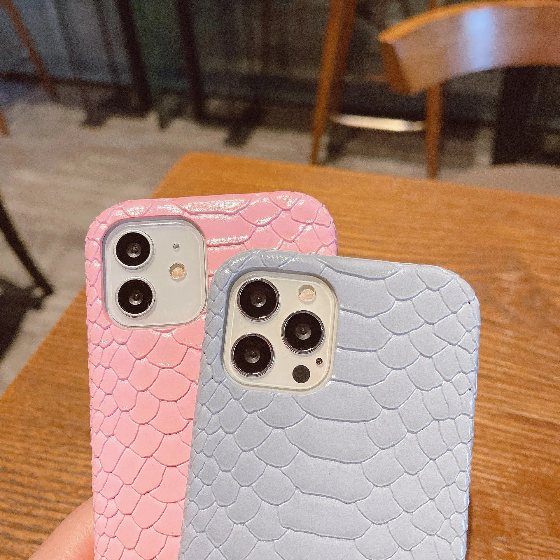 Luxury iPhone Case — Python Skin Pattern Hard Cover with Anti-Drop Shockproof Protection, Anti-Fingerprint Anti-Scratch PU Leather Design