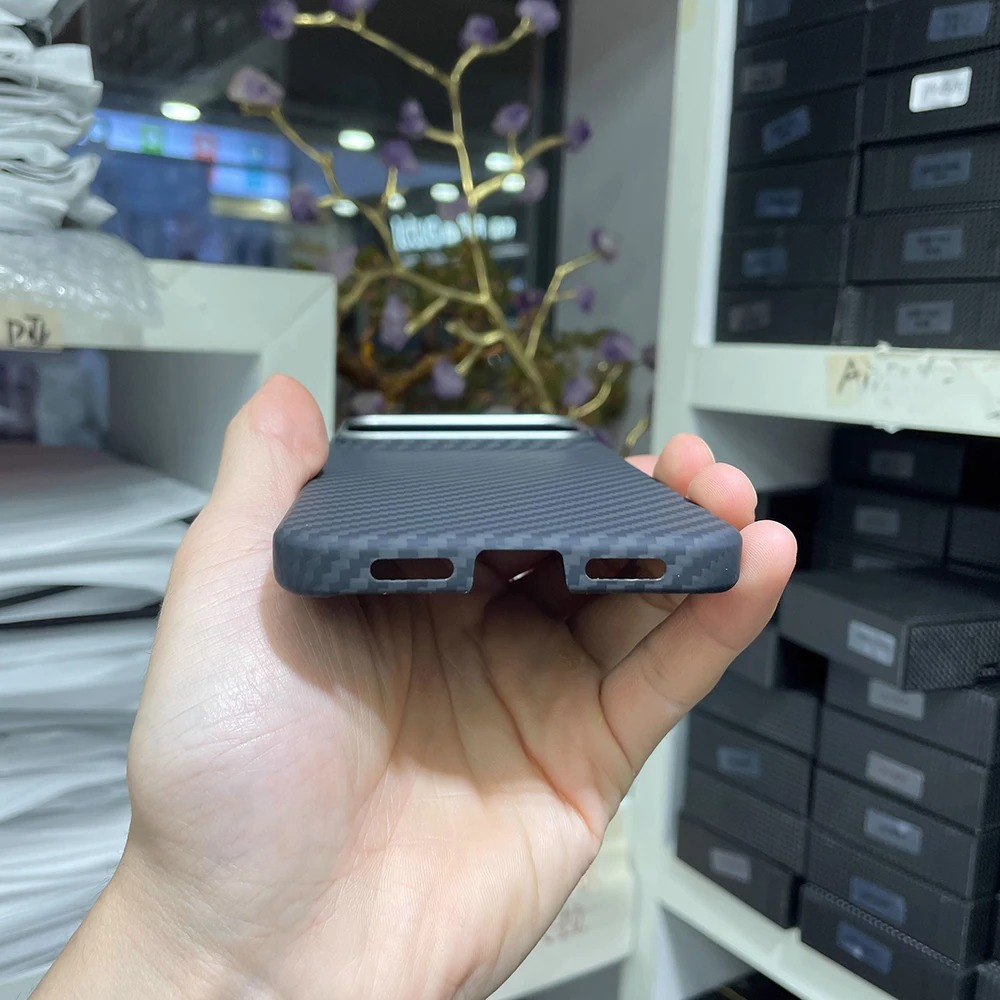 Luxury iPhone Case — Real Aramid Carbon Fiber MagSafe Cover with Alloy Camera Lens Ring, Magnetic Shockproof Business-Grade Protection