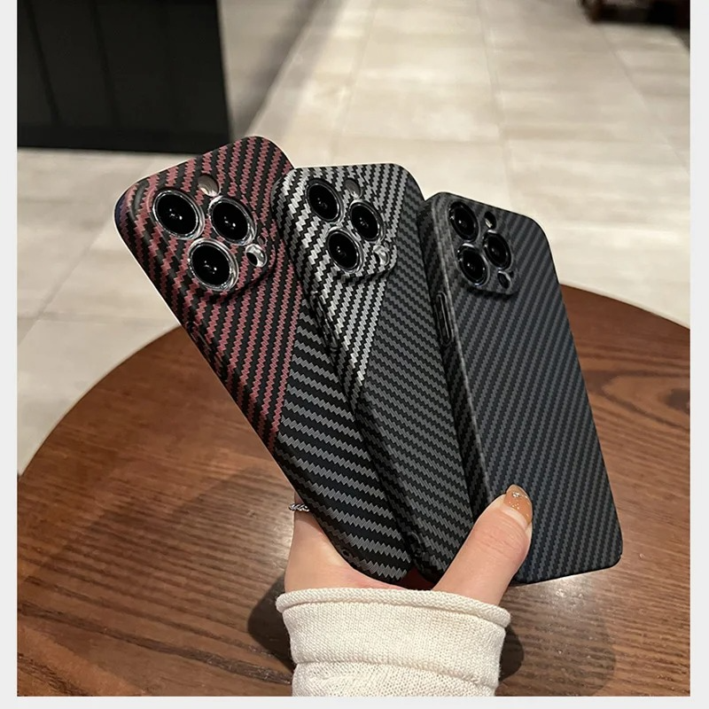 Luxury iPhone Case — Real Aramid Carbon Fiber Ultra-Thin Lightweight Cover with Shockproof Dustproof Protection & Precision-Cut Premium Design