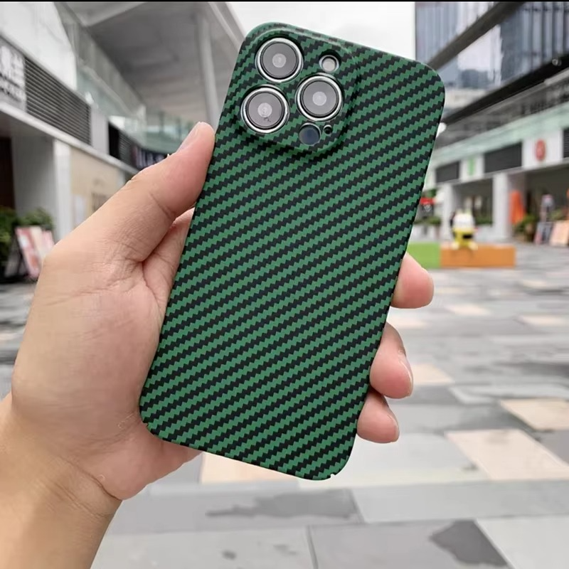 Luxury iPhone Case — Real Aramid Carbon Fiber Ultra-Thin Lightweight Cover with Shockproof Dustproof Protection & Precision-Cut Premium Design