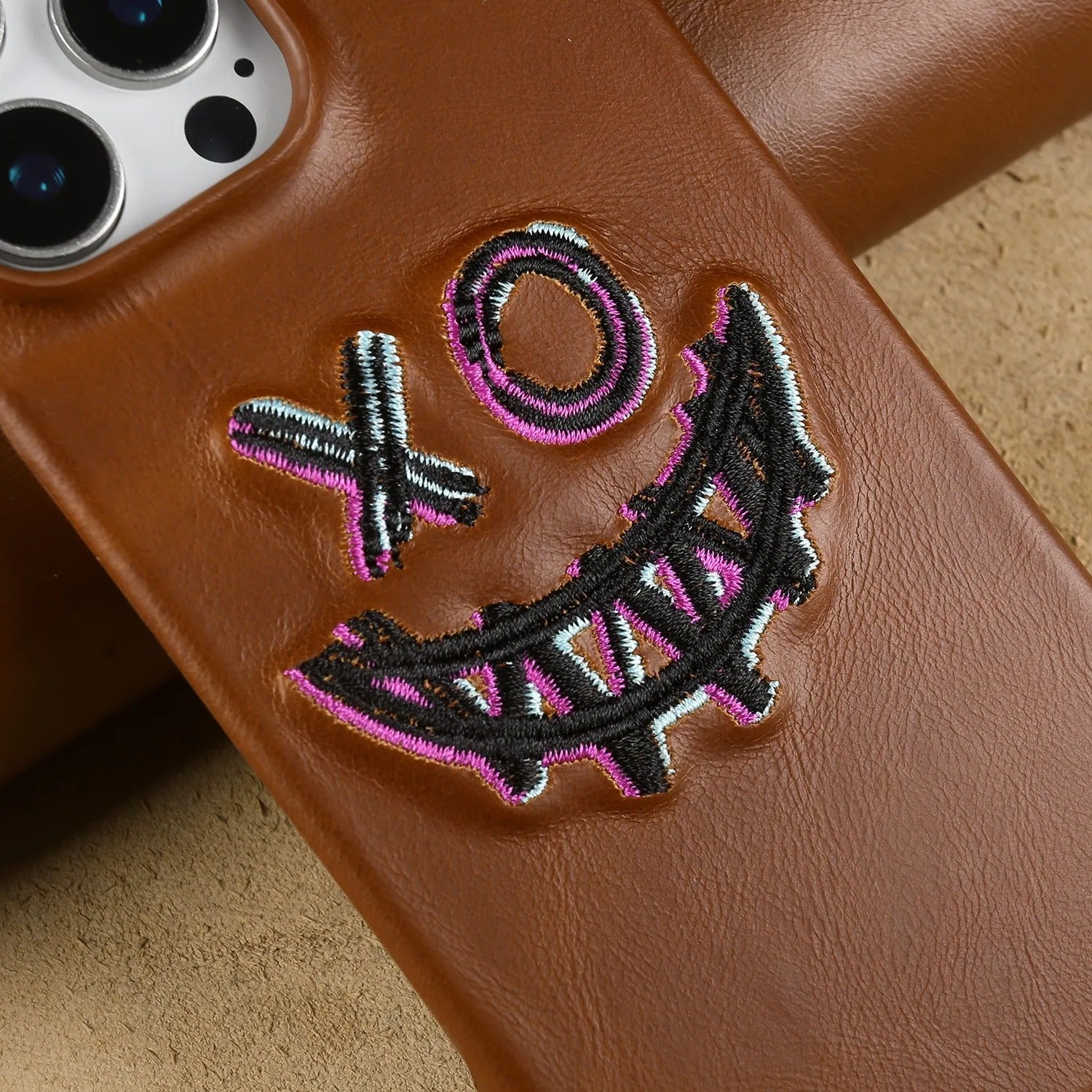 Luxury iPhone Case — Retro Embroidered Genuine Leather Cover with Full-Grain Vintage Design, Shockproof Anti-Scratch Protection & Lightweight Non-Slip Finish