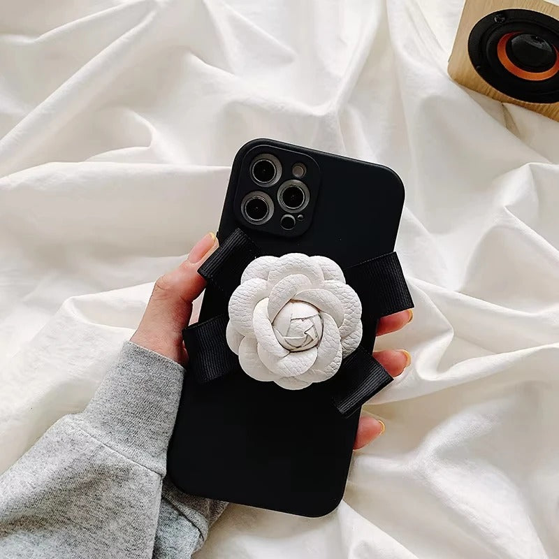 Luxury iPhone Case — Rose Silicone Full-Coverage Shockproof Cover with Anti-Drop Design, Pearl Bracelet Lanyard & Anti-Scratch PC+TPU Build