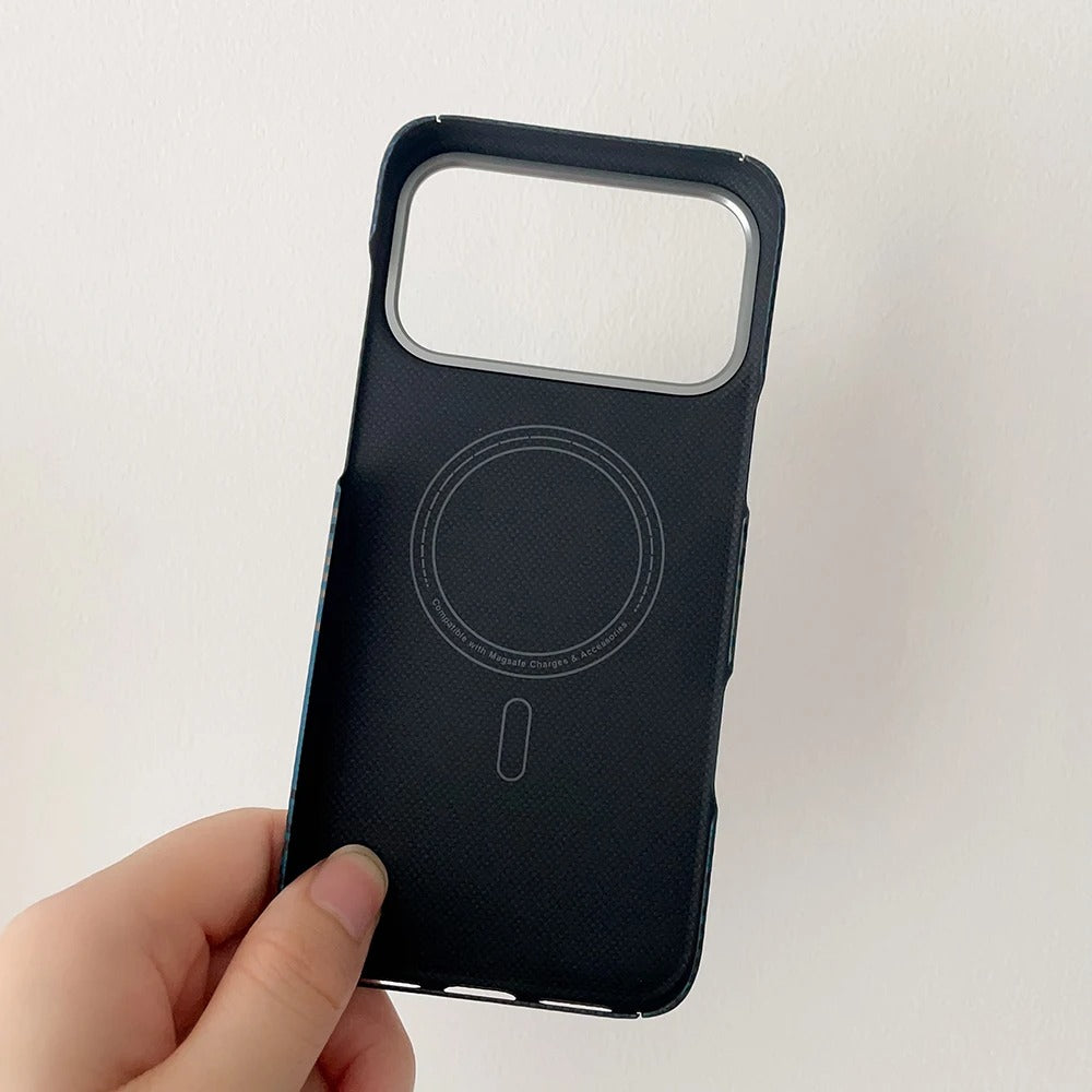 Luxury iPhone Case — Ultra-Thin 600D Real Carbon Fiber MagSafe Cover with Aramid Kevlar Protection, Matte Anti-Fingerprint Full-Coverage Waterproof Design