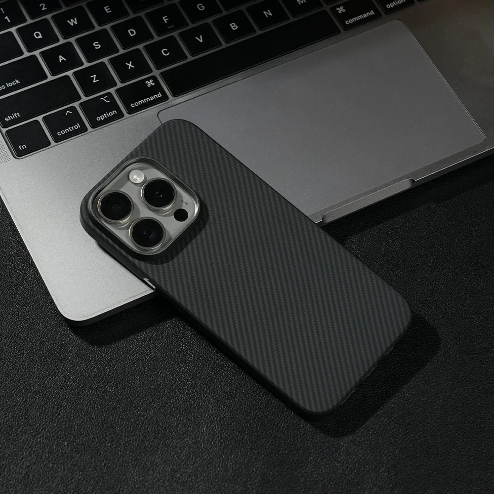 Premium Carbon Fiber iPhone Case — Half-Wrapped MagSafe Compatible, Shockproof, Anti-Fingerprint, Anti-Scratch, Non-Slip, Textured Kevlar Finish