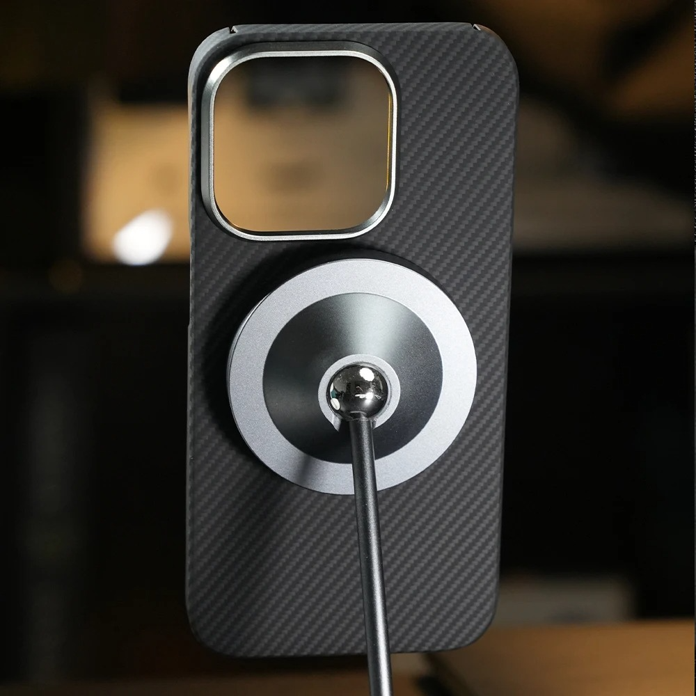 Premium Carbon Fiber iPhone Case — Half-Wrapped MagSafe Compatible, Shockproof, Anti-Fingerprint, Anti-Scratch, Non-Slip, Textured Kevlar Finish