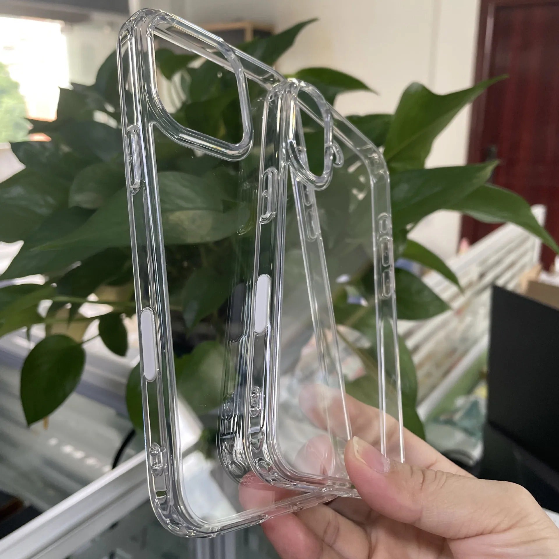 Premium Clear iPhone Case Ultra Thin Shockproof Protective Cover — Anti-Fingerprint TPU + PC Hybrid Design with Non-Slip Grip and Scratch Resistance