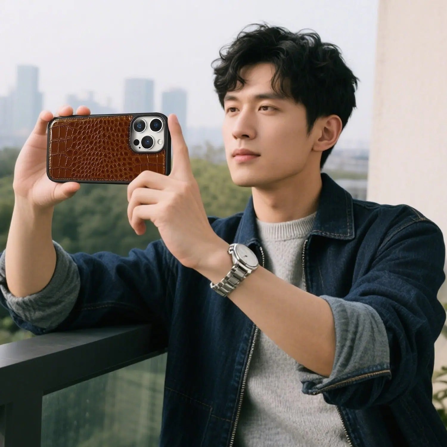 Premium iPhone Case — Crocodile-Pattern Genuine Cowhide Leather Cover with Shockproof TPU Protection, Anti-Fingerprint Finish and Raised Camera Lips