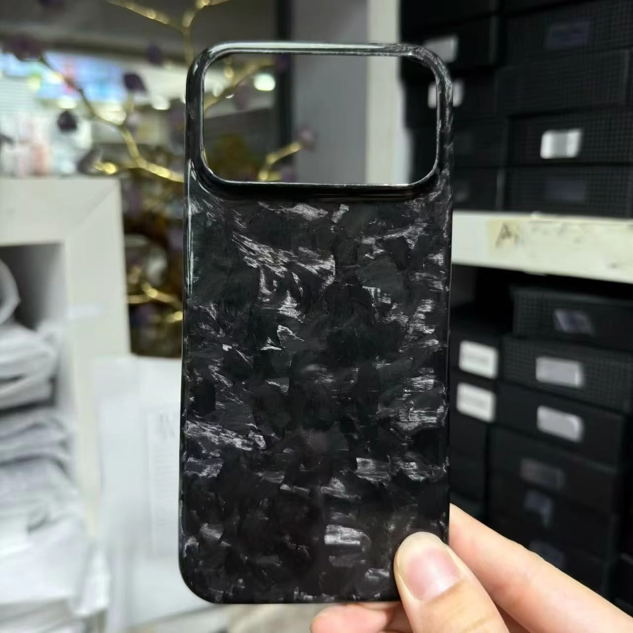 Premium iPhone Case — Real Forged Matte/Glossy Carbon Fiber Lightweight Cover with Anti-Fingerprint Tough Protection & Non-Slip Slim Design