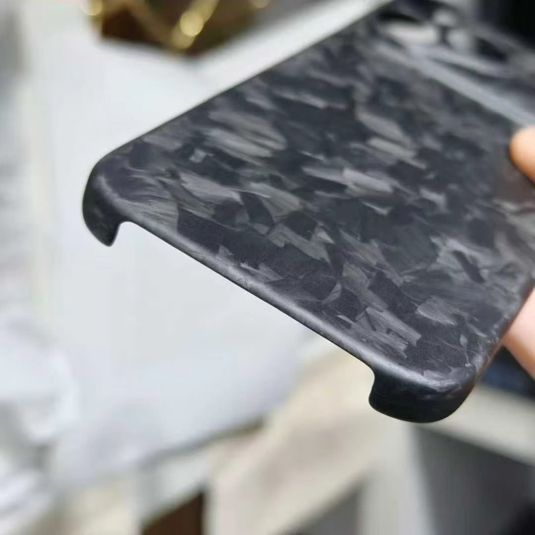 Premium iPhone Case — Real Forged Matte/Glossy Carbon Fiber Lightweight Cover with Anti-Fingerprint Tough Protection & Non-Slip Slim Design