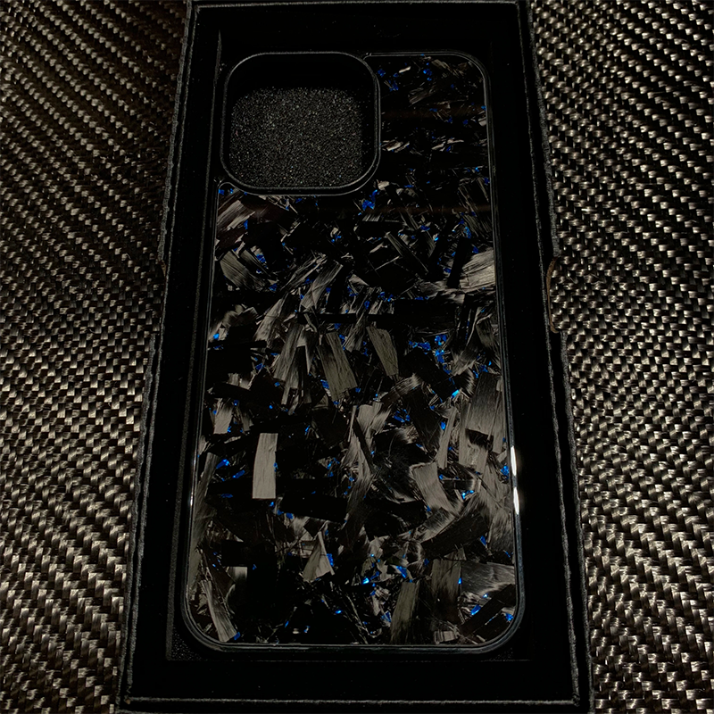 Premium iPhone Case — Real Glossy Forged Carbon Fiber Full-Coverage Magnetic Cover with MagSafe Support & Textured TPU Hybrid Design